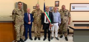 Francavilla Fontana (Brindisi) – Il Sindaco visita il centro logistico Spadone dell’Aeronautica militare