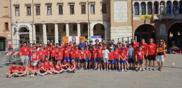 Rovigio - La Rhodigiun Basket ha festeggiato i 9 anni di attività