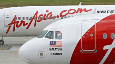 El piloto se equivoca y lleva a los pasajeros hasta Australia, en vez de a Malasia
