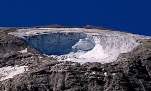 Veneto e Trentino tornano a contendersi la Marmolada