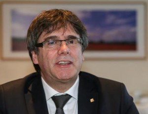 Puigdemont può lasciare la Sardegna