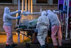 Coronavirus in Italia curva in lenta decrescita ma ancora stress su ospedali, oggi 15.943 contagi e 428 morti: bollettino 16 aprile