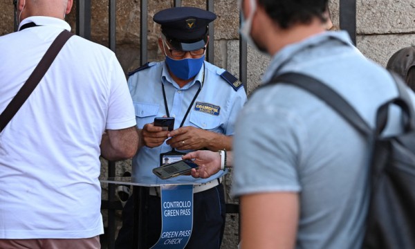 Coronavirus in Italia 5.144 nuovi casi Covid e 44 morti, il tasso di positività sale al 2,1%:bollettino del 15 novembre