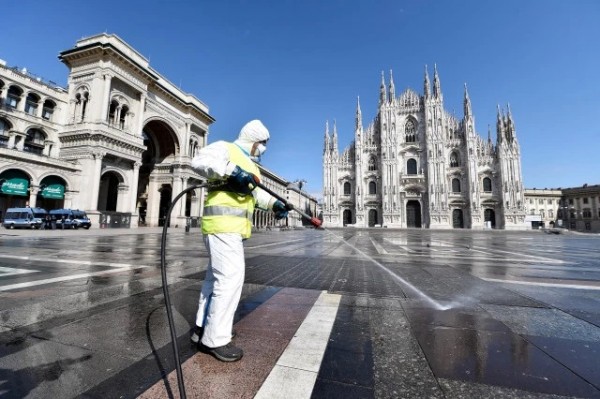 Los muertos en Italia ascienden a 22.745 y bajan contagios y hospitalizados