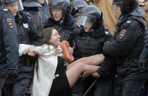 Police arrest hundreds including Alexei Navalny as protests mar Russia Day