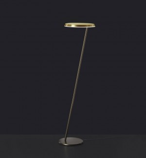 Oluce al salone del mobile 2019 con la lampada Amanita e la collezione Alba design della italo-venezuelana Mariana Pellegrino Soto