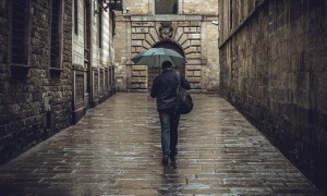 Ancora pioggia ma tregua maltempo nel fine settimana, Natale &#039;asciutto&#039;