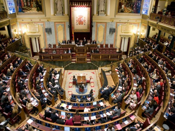 Congreso español aprobó resolución que insta al gobierno de Pedro Sánchez a condenar la dictadura en Venezuela
