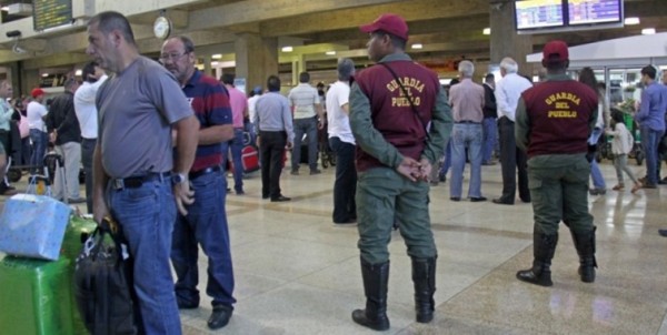 Bloquean ingreso a dos equipos de TV Al Jazeera en Venezuela