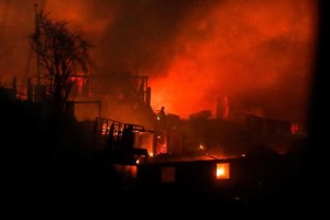 Cile: incendio continua a Valparaiso Distrutte 150 case. Autorità sospettano origine dolosa