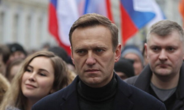 Alexei Navalny, máximo opositor a Vladimir Putin, está en coma: su vocera denunció que fue envenenado