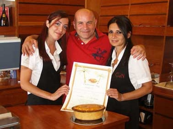 A Roma un fine settimana …salentino  “La Piccola” di Casa Bleve inaugura con  pasticciotti, ricette tipiche, spumante e Primitivo