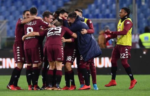 Torino sorprende a Lazio