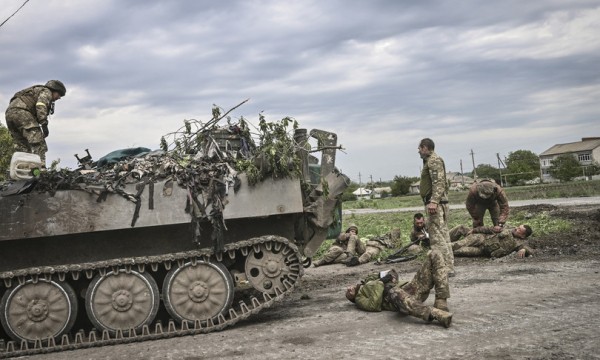 Soldati ucraini nel Donbas 