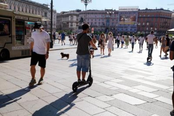 Coronavirus in Italia, altri 259 casi e 4 morti Frenano i contagi, raddoppiano le vittime. Vaccino, tremila i volontari
