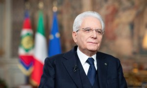 Mattarella allontana il &#039;bis&#039; al Quirinale. La palla passa ai partiti