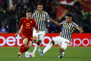  Roma y Juventus igualaron en el estadio Olímpico