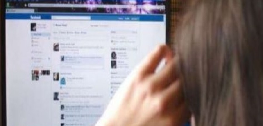 Madre chatta su Facebook e la figlia di 6 mesi annega