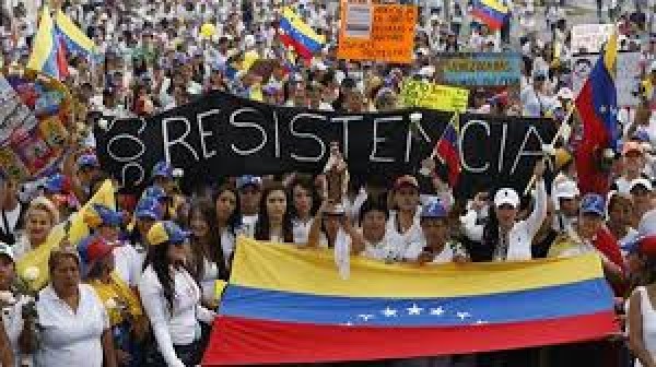 Vi spiego perché i media internazionali non esagerano sul Venezuela di Rossana Miranda
