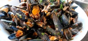 Cozze dalla Grecia contaminate dal virus dell&#039;epatite A, allarme in Italia
