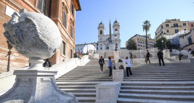 La escalinata de la Plaza de España de Roma vuelve a lucir en todo su esplendor
