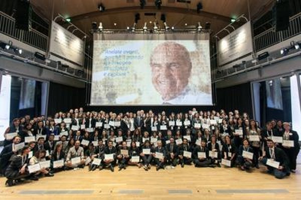 &#039;Valanga rosa&#039; sui Grant 2017 di Fondazione Veronesi, il 74% dei premiati è donna