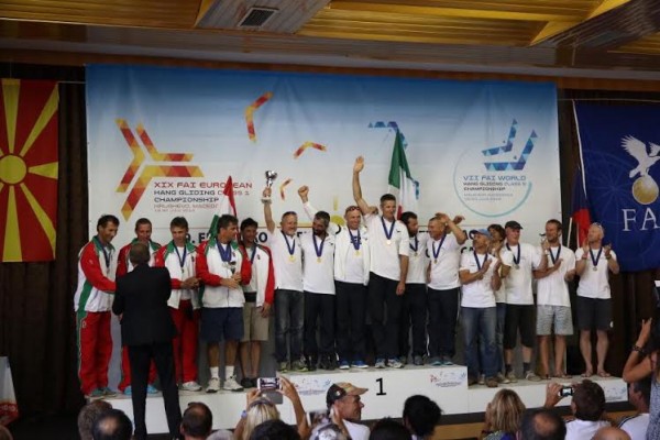 Oro italiano agli Europei di deltaplano in Macedonia con il contributo del friulano Selenati