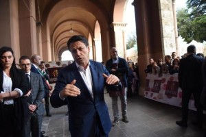 Manovra, Conte: &#039;Chi non fa squadra è fuori dal governo&#039;