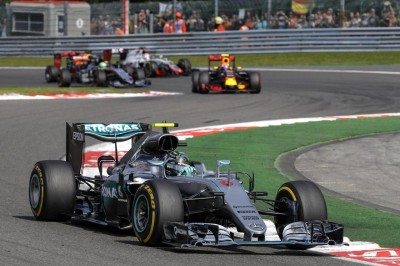 Nico Rosberg trionfa in Belgio