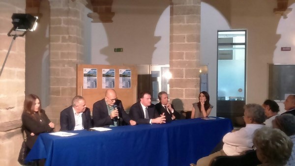 Taranto - Zinni, Pendinelli e Blasi al dibattito di Liviano: “Reinventare la quotidianità. Un’altra Taranto è possibile”