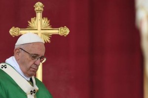 Papa Francesco: &quot;Il mondo è in guerra, ma non è una guerra di religione&quot;