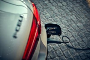 Mercedes, al via consegne del Suv a idrogeno