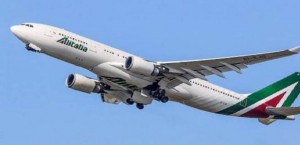 Alitalia, controllori di volo in sciopero di quattro ore lunedì 25 novembre: cancellati 137 voli.