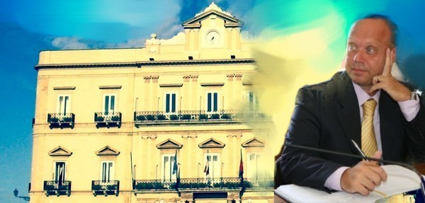 Taranto - Comune Forza Italia: «Le dimissioni di Melucci?Un bluff e un coup de théâtre»