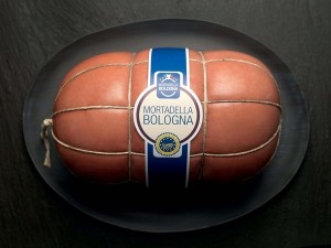 Agro-Alimentare: Mortadella Bologna IGP, nel 2016 prodotti 38 mln Kg