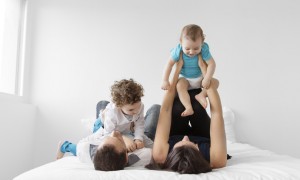 Mantenere un figlio costa 640 euro al mese