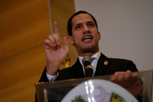Guaidó denuncia che le forze di Maduro lasciarono l&#039;italiana Andrea Bianchi nuda sulla strada