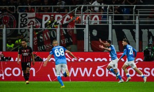 Simeone esulta dopo il gol al Milan
