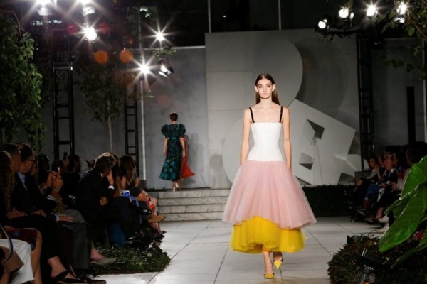 Colección Primavera-Verano 2018 de Carolina Herrera, presentada en la Semana de la Moda de Nueva York. 