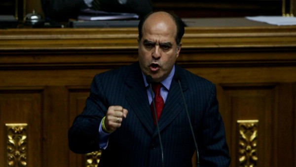 Julio Borges è il nuovo presidente del Parlamento venezuelano