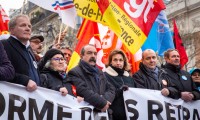 In Francia continua il braccio di ferro sulle pensioni 