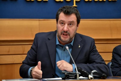 Coronavirus, Salvini all&#039;attacco: &#039;Entro fine settimana avremo 1000 morti&#039; &quot;Decreto non basta, servono misure più restrittive&quot;