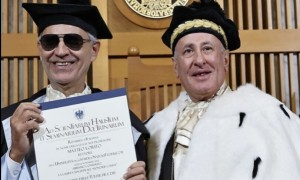 Andrea Bocelli ha ricevuto la laurea honoris causa dall&#039;Università Federico II in &#039;Gestione delle politiche e dei servizi sociali&#039; 
