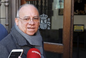 El embajador de Venezuela en España, Mario Isea