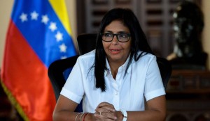 Venezuela, Maduro chiude la frontiera con la Colombia per fermare gli aiuti umanitari