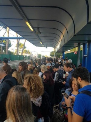 Guasto su treno Roma-Lido,ritardi e caos Codacons, &quot;ancora un&#039;odissea per utenti,denunceremo l&#039;Atac&quot;