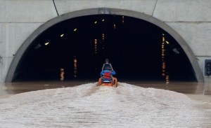 España cuatro víctimas por lluvias torrenciales