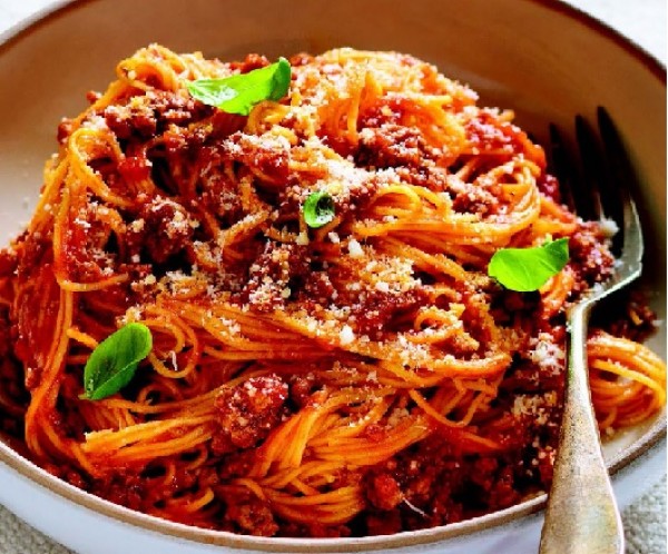 Macarrones de  Campofilone con salsa de carne