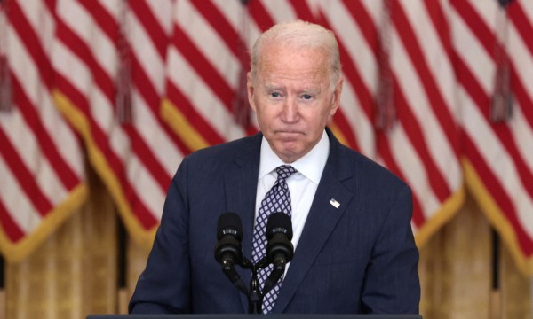 Biden difende la ritirata dall&#039;Afghanistan, ma non sa come finirà