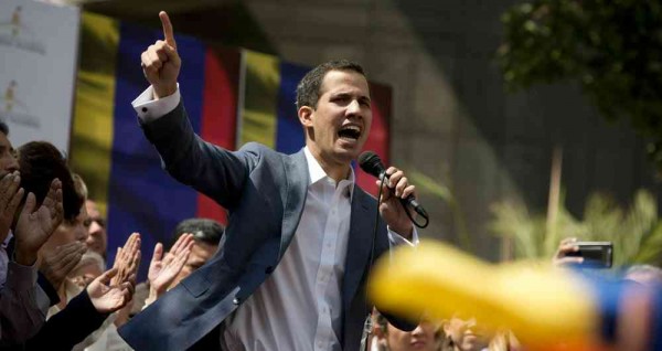 EE.UU. reconocerá a Juan Guaidó como presidente provisional de Venezuela